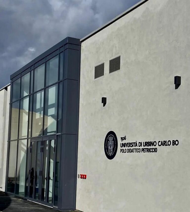 Al varo le nuove aule per l&rsquo;Universit&agrave; &ldquo;Carlo Bo&rdquo; di Urbino